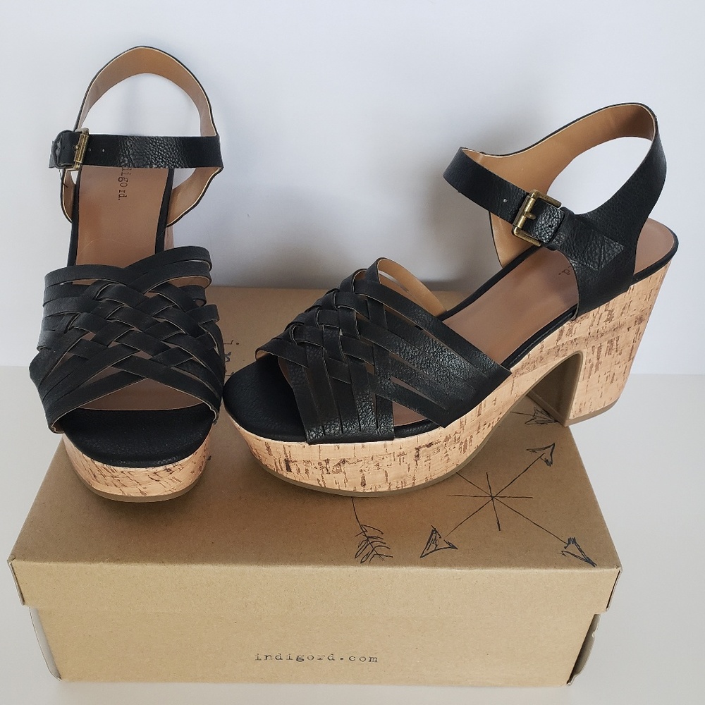 New Indigo Rd. Bona Platform Sandals